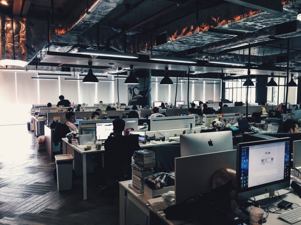 6 Ways To Monitor Employees In Your Establishment