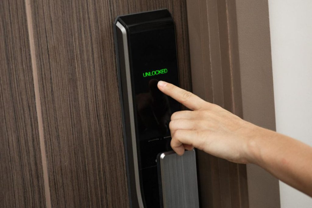 5 Features to Look for in a Door Access System