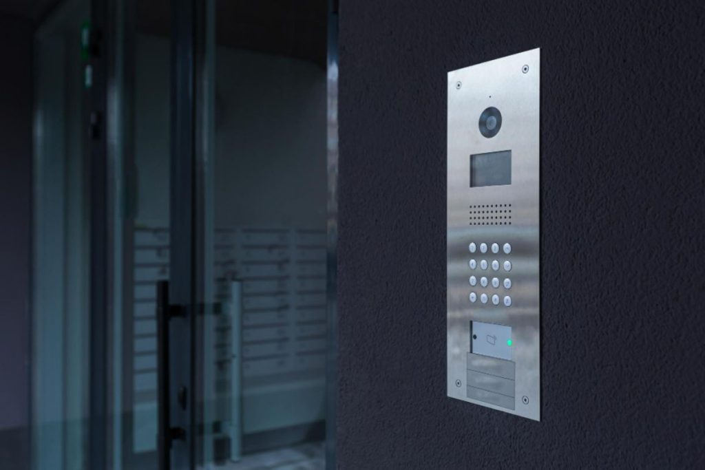Ways Door Access Systems Improve Operations