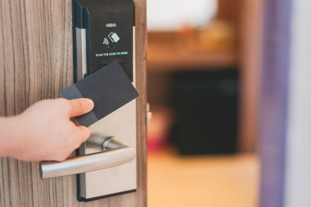 Top Features to Look for in Modern Hotel Lock Systems